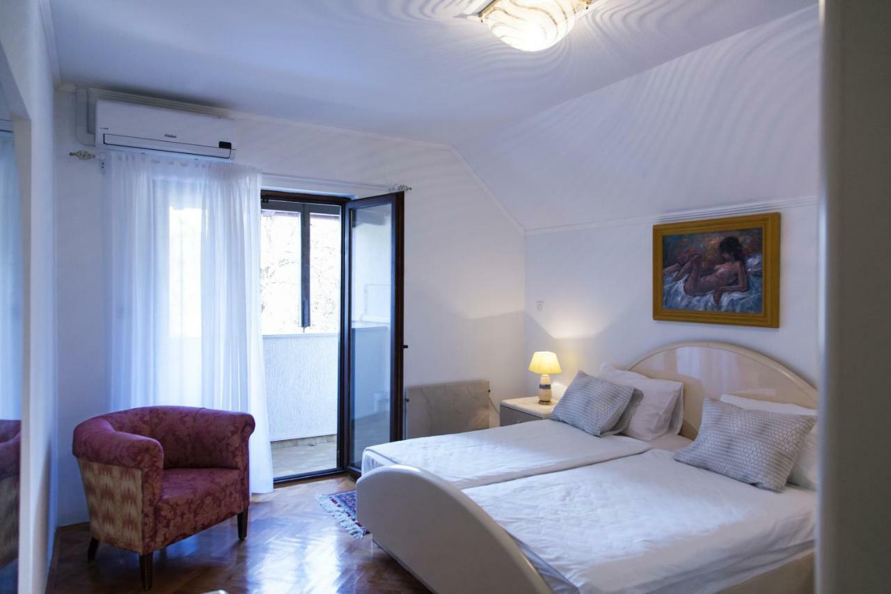 Apartment Rafaj *